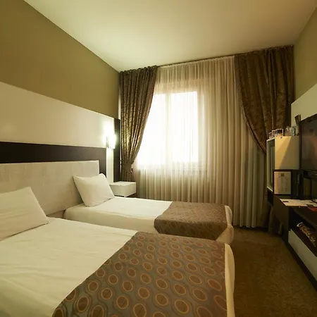 Saffron Hotel