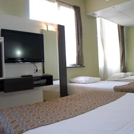 Saffron Hotel