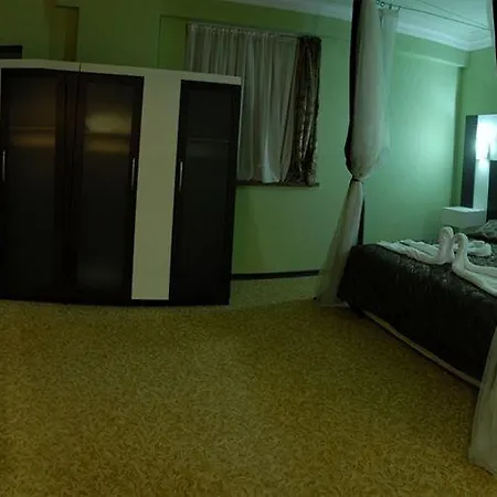 Saffron Hotel