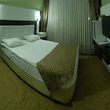 Saffron Hotel Hotel 4*