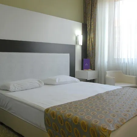 Saffron Hotel