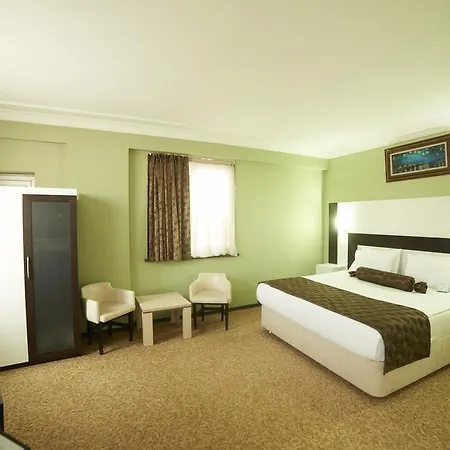 Saffron Hotel Hotel 4*