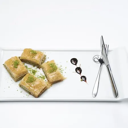 Ξενοδοχείο Saffron 4*